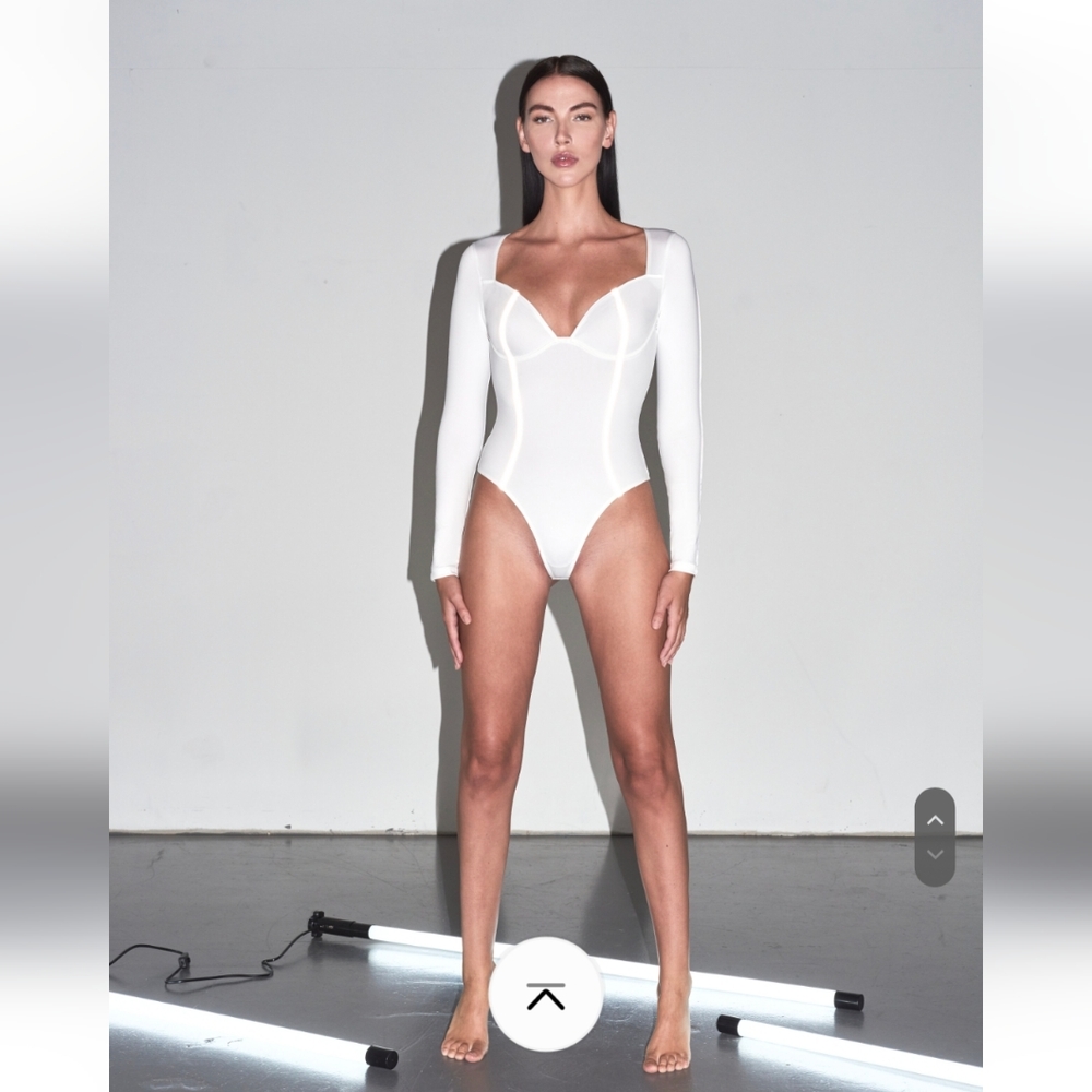 OW intimates‎ bodysuit